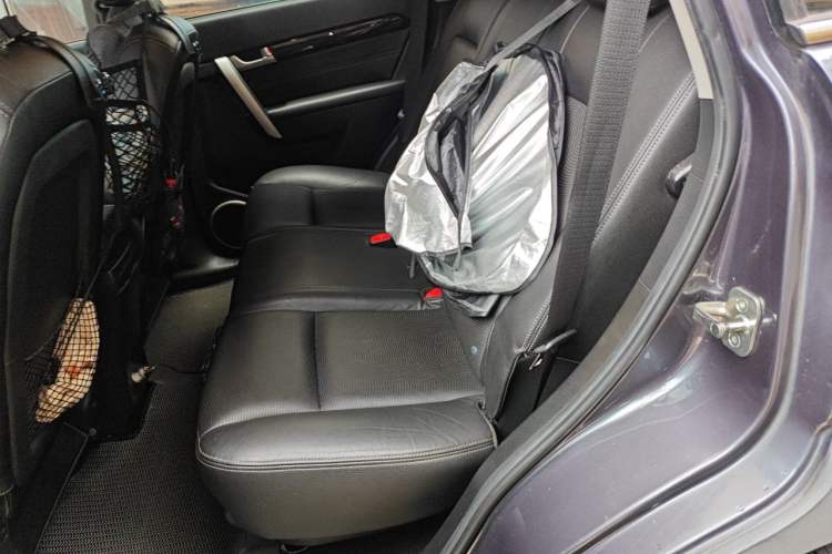 Used Chevrolet Captiva 2014 2.4L 4x4 Flagship Edition 7 Seats Left Rear Seat