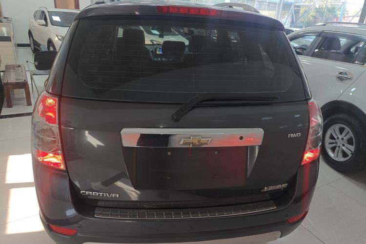 Used Chevrolet Captiva 2014 2.4L 4x4 Flagship Edition 7 Seats Rear