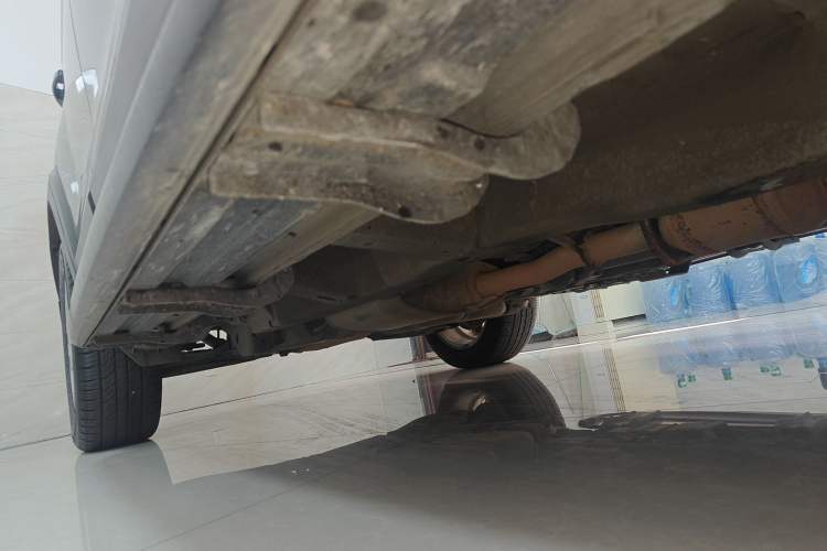 Used Chevrolet Captiva 2014 2.4L 4x4 Flagship Edition 7 Seats Right Side Sill