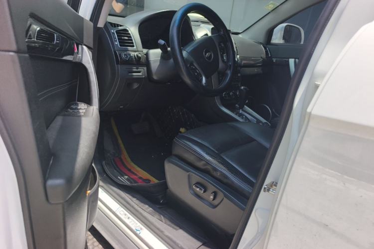Used Chevrolet Captiva 2014 2.4L 4x4 Flagship Edition 7 Seats Driver Seat
