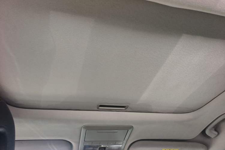 Used Chevrolet Captiva 2014 2.4L 4x4 Flagship Edition 7 Seats Headliner
