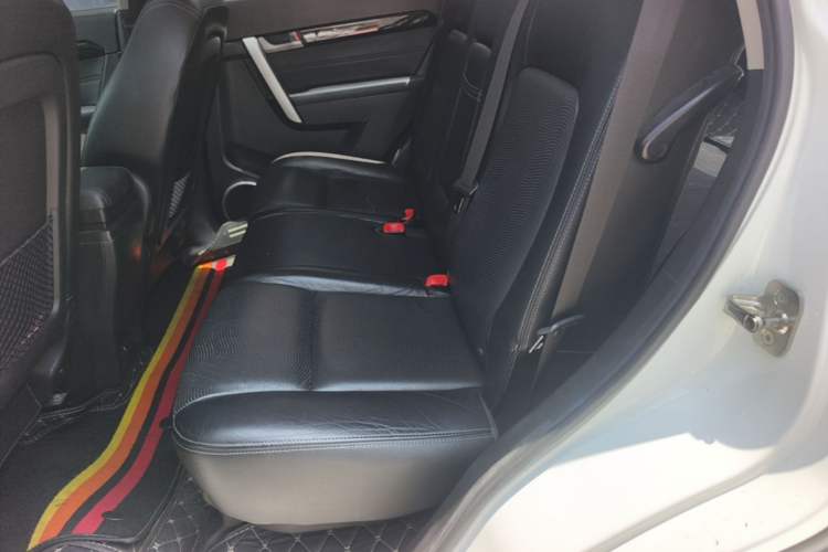 Used Chevrolet Captiva 2014 2.4L 4x4 Flagship Edition 7 Seats Left Rear Seat