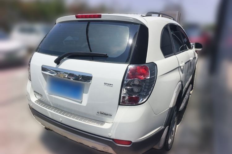 Used Chevrolet Captiva 2014 2.4L 4x4 Flagship Edition 7 Seats Rear Right 45 Deg