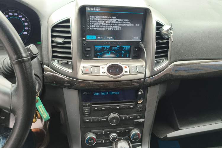Used Chevrolet Captiva 2014 2.4L 4x4 Flagship Edition 7 Seats Audio And AC Panel
