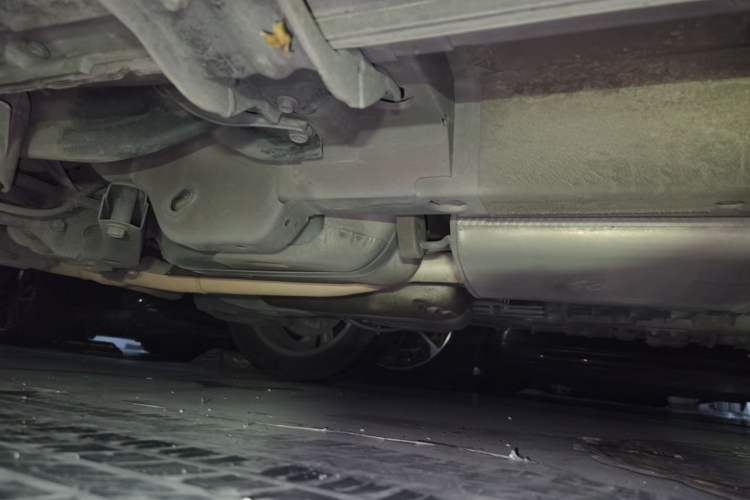 Used Chevrolet Captiva 2014 2.4L 4x4 Flagship Edition 7 Seats Chassis Rear Right