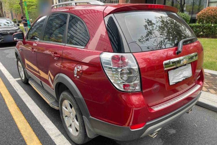 Used Chevrolet Captiva 2014 2.4L Two-Wheel Drive Urban Version 7 Seats Exterior 4