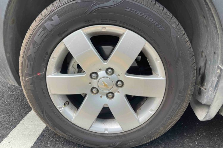 Used Chevrolet Captiva 2014 2.4L Two-Wheel Drive Urban Version 7 Seats Exterior 7