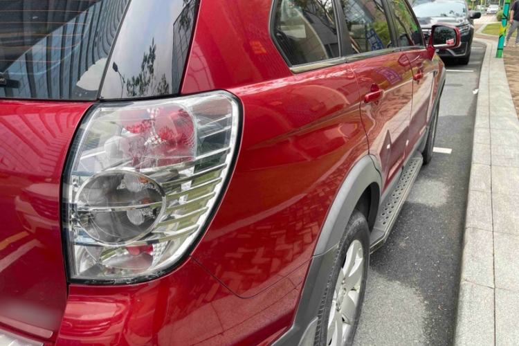 Used Chevrolet Captiva 2014 2.4L Two-Wheel Drive Urban Version 7 Seats Exterior 8