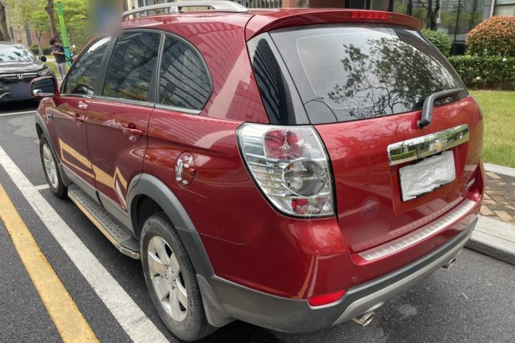 Used Chevrolet Captiva 2014 2.4L Two-Wheel Drive Urban Version 7 Seats Exterior 8