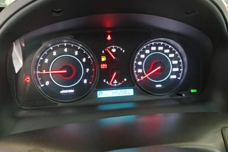 Used Chevrolet Captiva 2014 2.4L Two-Wheel Drive Urban Version 7 Seats Instrument Cluster