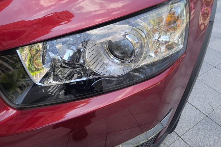 Used Chevrolet Captiva 2014 2.4L Two-Wheel Drive Urban Version 7 Seats Left Front Headlight