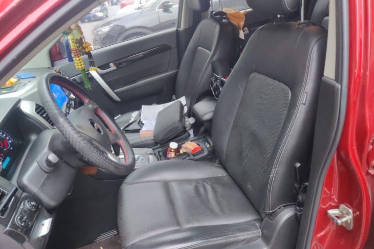 Used Chevrolet Captiva 2014 2.4L Two-Wheel Drive Urban Version 7 Seats Left Front Seat