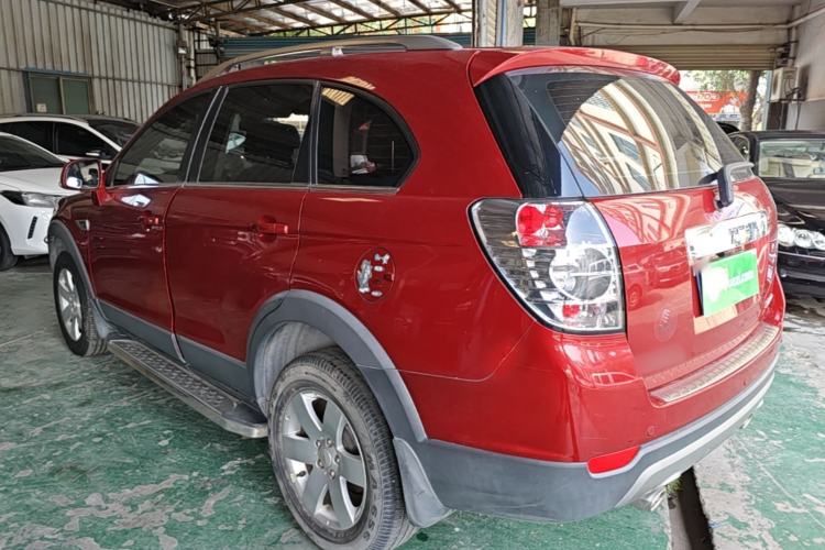 Used Chevrolet Captiva 2014 2.4L Two-Wheel Drive Urban Version 7 Seats Rear Left 45 Deg
