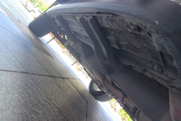 Used Chevrolet Captiva 2014 2.4L Two-Wheel Drive Urban Version 7 Seats Right Side Sill