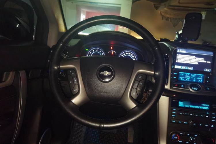 Used Chevrolet Captiva 2014 2.4L 4x4 Flagship Edition 7 Seats Steering Wheel