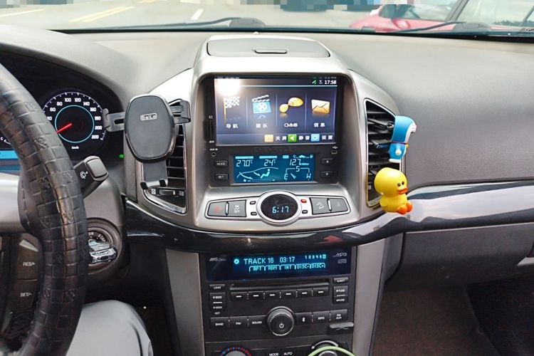 Used Chevrolet Captiva 2014 2.4L 4x4 Flagship Edition 7 Seats Audio And AC Panel