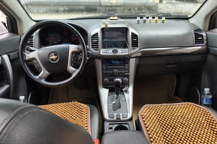 Used Chevrolet Captiva 2014 2.4L 4x4 Flagship Edition 7 Seats Center Console