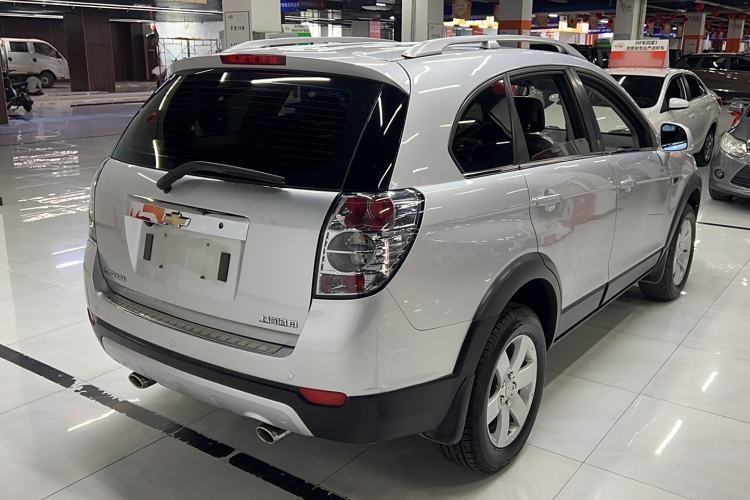 Used Chevrolet Captiva 2014 2.4L Two-Wheel Drive Urban Version 7 Seats Exterior 3