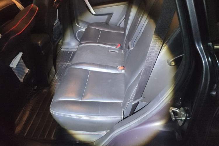 Used Chevrolet Captiva 2014 2.4L 4x4 Flagship Edition 7 Seats Left Rear Seat