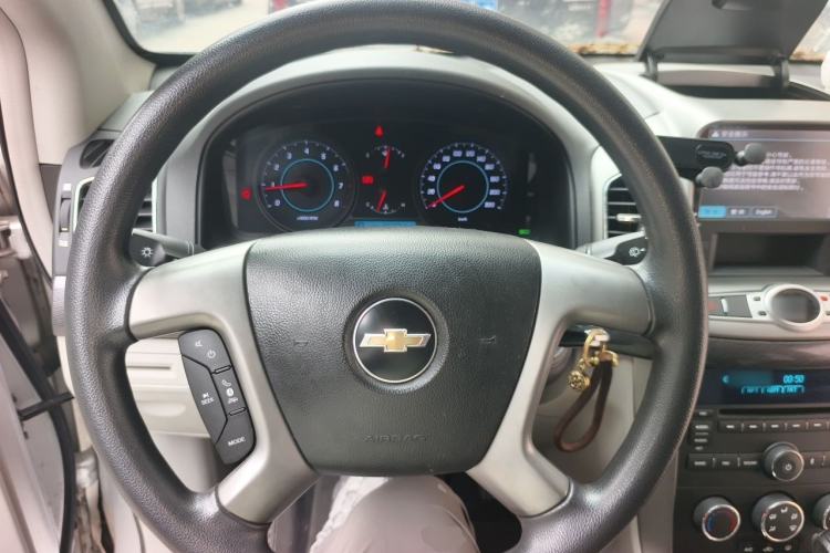 Used Chevrolet Captiva 2014 2.4L Two-Wheel Drive City Edition 5 Seats Steering Wheel