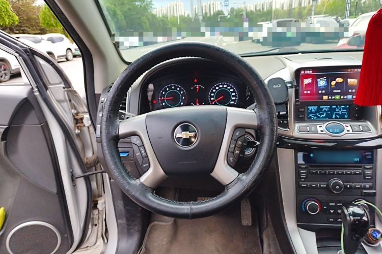 Used Chevrolet Captiva 2014 2.4L 4x4 Flagship Edition 7 Seats Steering Wheel