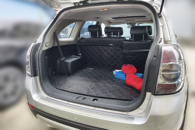 Used Chevrolet Captiva 2014 2.4L 4x4 Flagship Edition 7 Seats Trunk