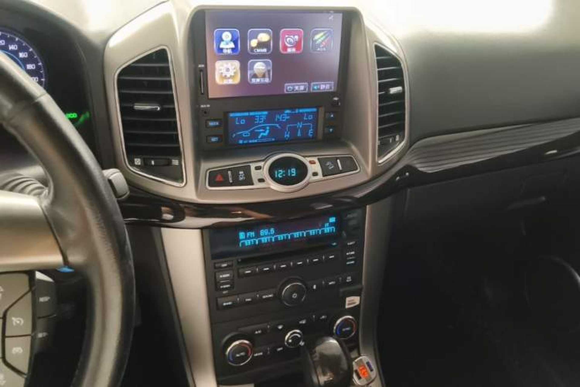 Used Chevrolet Captiva 2014 2.4L 4x4 Flagship Edition 7 Seats Audio And AC Panel