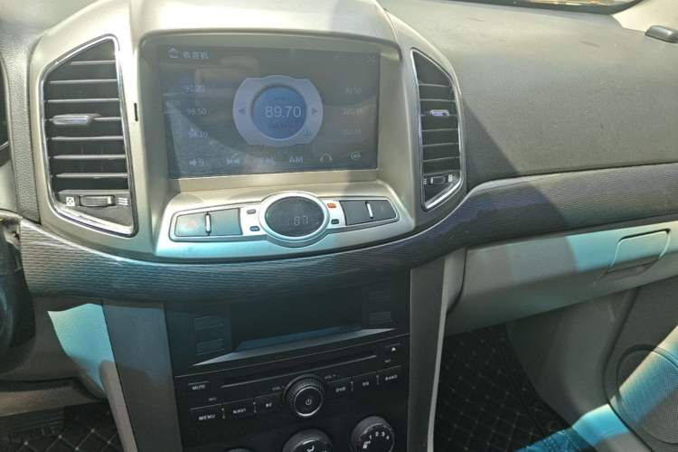Used Chevrolet Captiva 2014 2.4L Two-Wheel Drive City Edition 5 Seats Audio And AC Panel