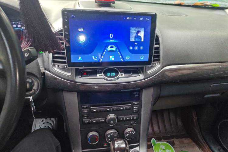 Used Chevrolet Captiva 2014 2.4L Two-Wheel Drive Urban Version 7 Seats Audio And AC Panel