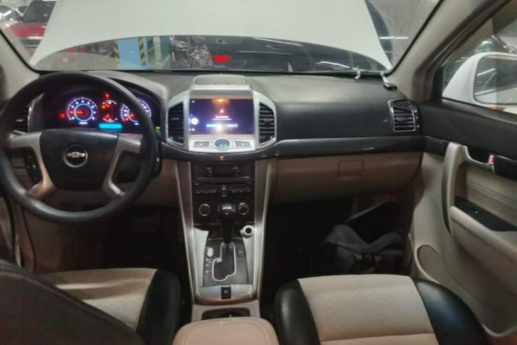 Used Chevrolet Captiva 2014 2.4L Two-Wheel Drive City Edition 5 Seats Audio And AC Panel
