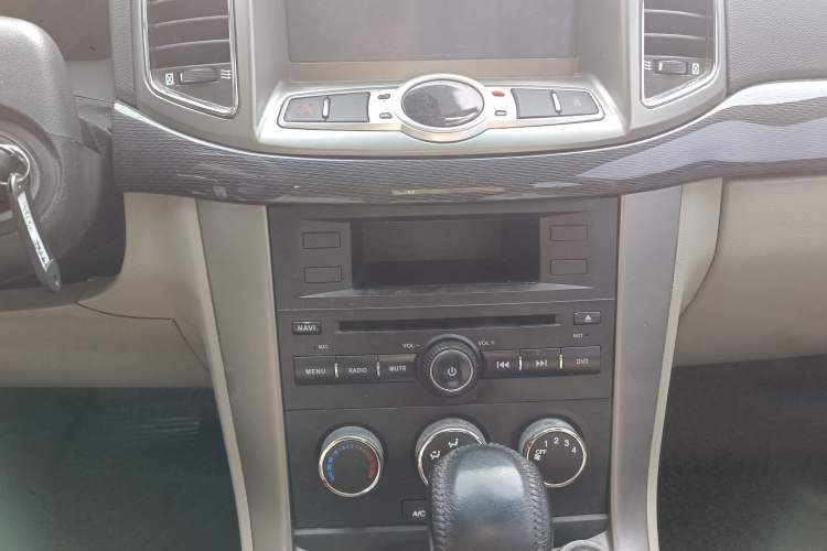 Used Chevrolet Captiva 2014 2.4L Two-Wheel Drive City Edition 5 Seats Audio And AC Panel