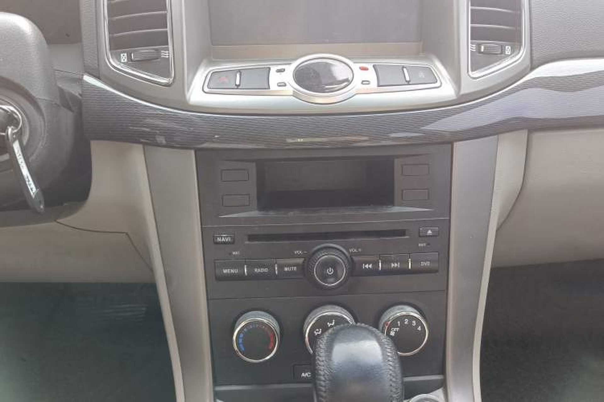 Used Chevrolet Captiva 2014 2.4L Two-Wheel Drive City Edition 5 Seats Audio And AC Panel