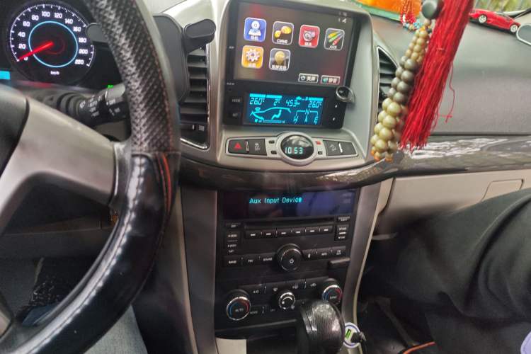 Used Chevrolet Captiva 2014 2.4L 4x4 Luxury Edition 5 Seats Audio And AC Panel