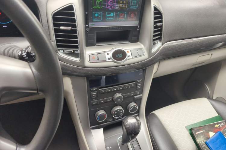 Used Chevrolet Captiva 2014 2.4L Two-Wheel Drive City Edition 5 Seats Audio And AC Panel