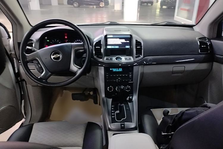 Used Chevrolet Captiva 2014 2.4L Two-Wheel Drive City Edition 5 Seats Center Console