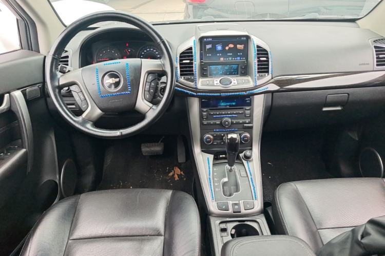 Used Chevrolet Captiva 2014 2.4L 4x4 Flagship Edition 7 Seats Center Console