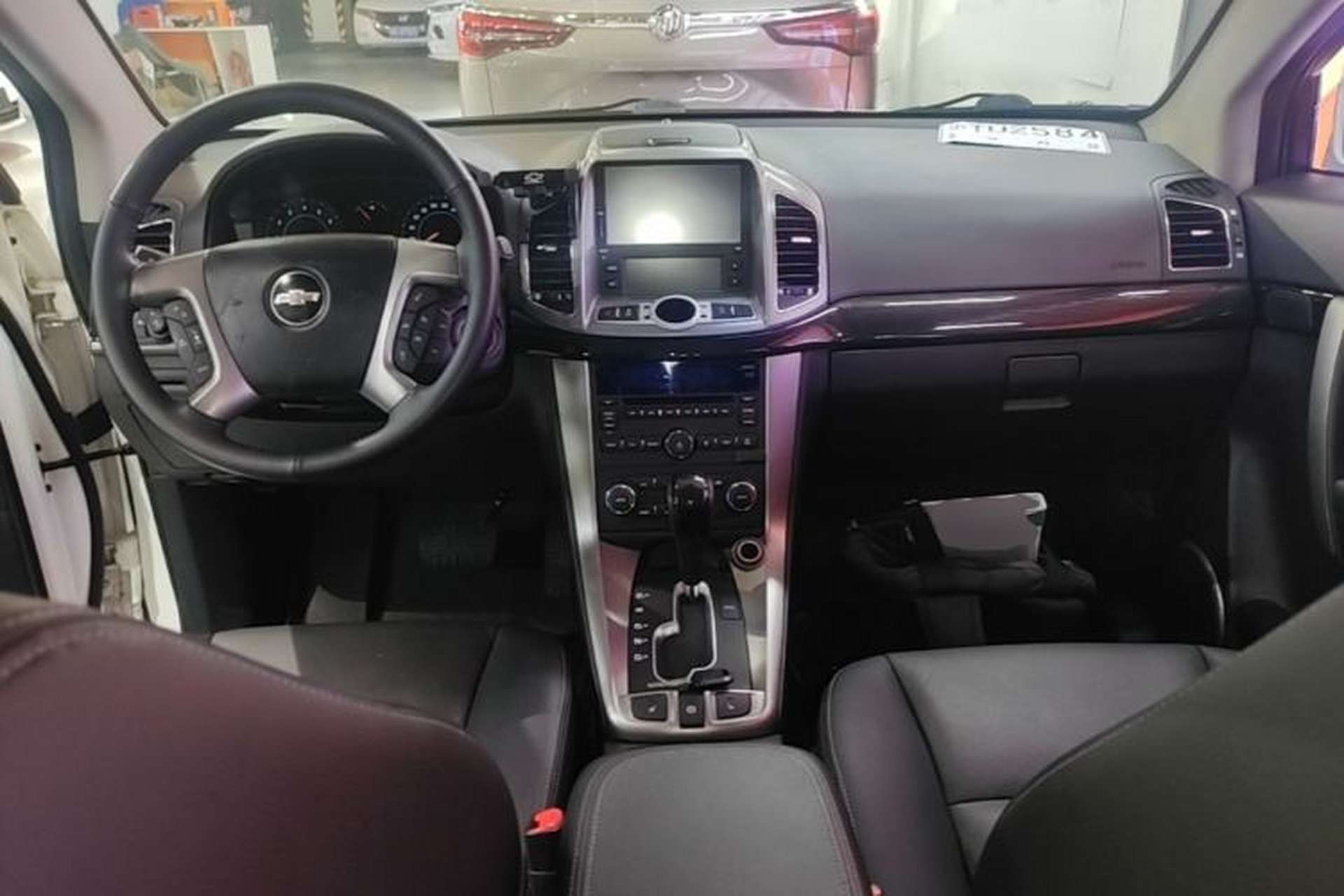 Used Chevrolet Captiva 2014 2.4L 4x4 Flagship Edition 7 Seats Center Console