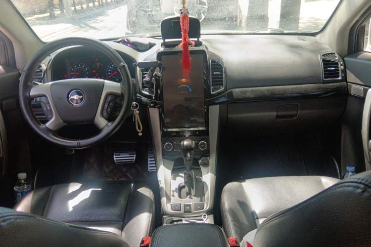 Used Chevrolet Captiva 2014 2.4L 4x4 Flagship Edition 7 Seats Center Console