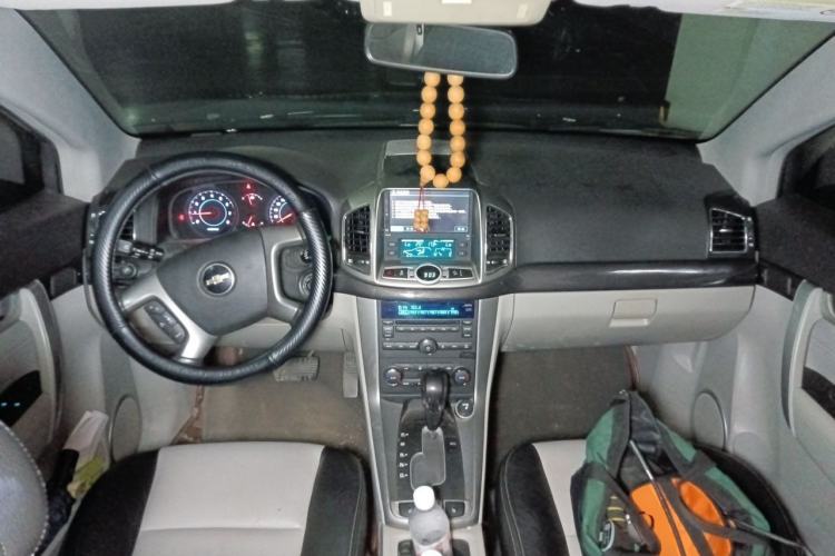 Used Chevrolet Captiva 2014 2.4L 4x4 Luxury Edition 5 Seats Center Console