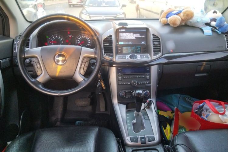Used Chevrolet Captiva 2014 2.4L 4x4 Flagship Edition 7 Seats Center Console