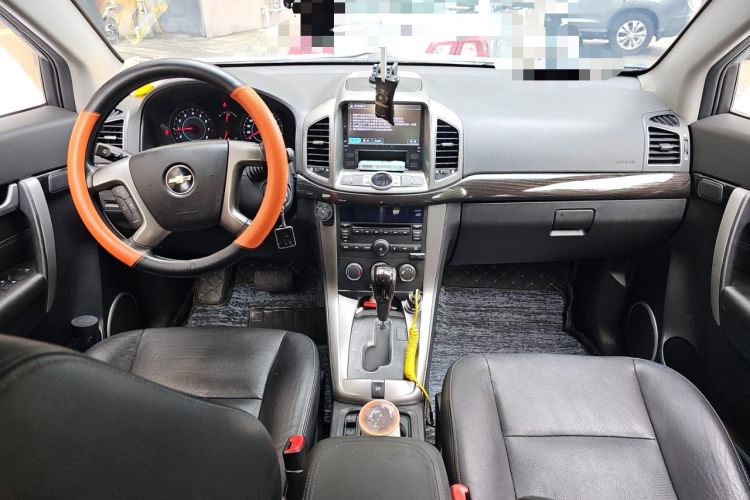 Used Chevrolet Captiva 2014 2.4L Two-Wheel Drive Urban Version 7 Seats Center Console