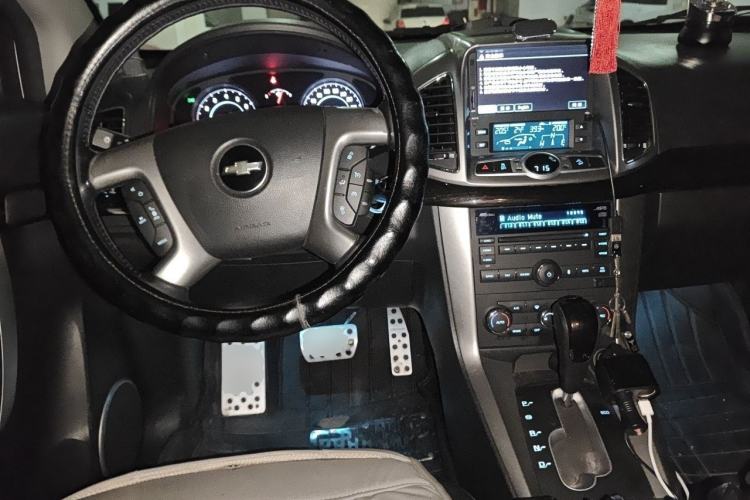 Used Chevrolet Captiva 2014 2.4L 4x4 Flagship Edition 7 Seats Center Console