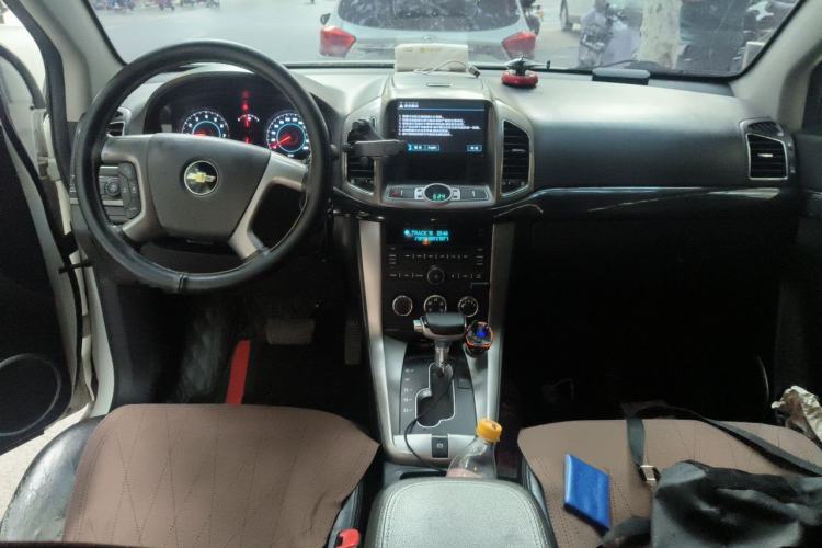 Used Chevrolet Captiva 2014 2.4L Two-Wheel Drive Urban Version 7 Seats Center Console