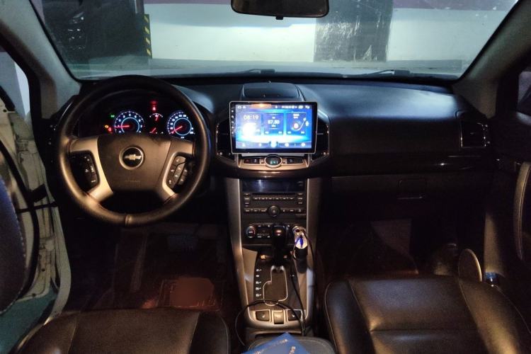Used Chevrolet Captiva 2014 2.4L 4x4 Flagship Edition 7 Seats Center Console