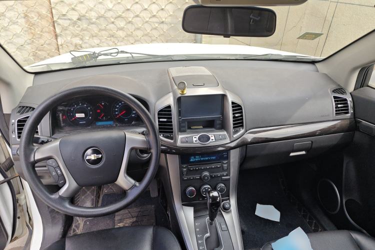 Used Chevrolet Captiva 2014 2.4L Two-Wheel Drive Urban Version 7 Seats Center Console