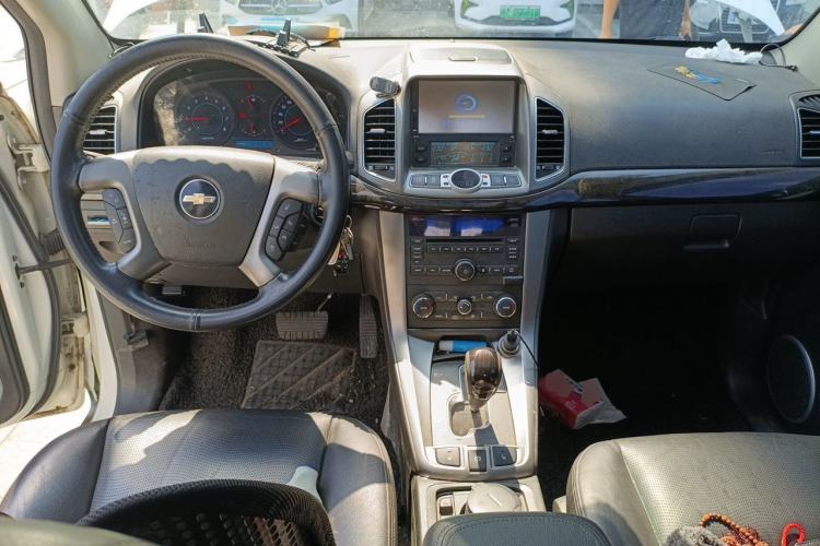 Used Chevrolet Captiva 2014 2.4L 4x4 Flagship Edition 7 Seats Center Console