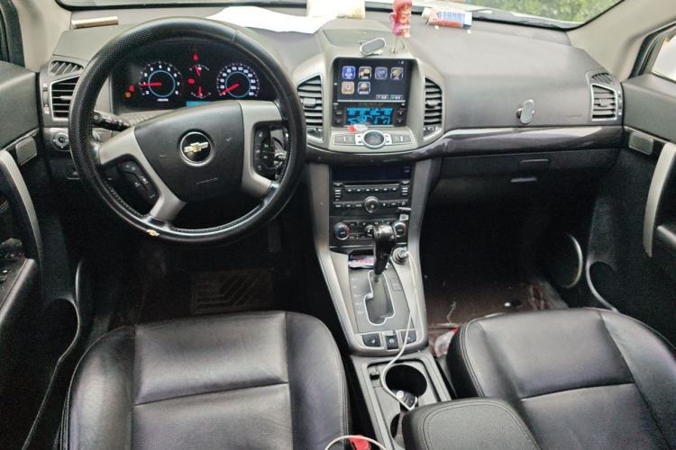 Used Chevrolet Captiva 2014 2.4L 4x4 Flagship Edition 7 Seats Center Console