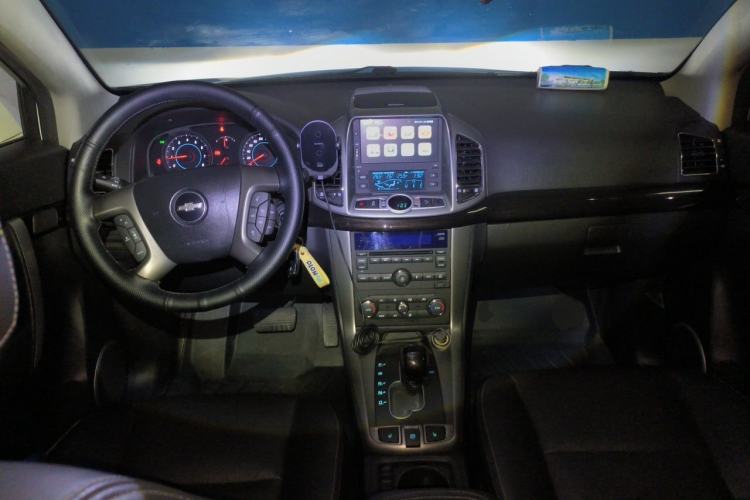 Used Chevrolet Captiva 2014 2.4L 4x4 Flagship Edition 7 Seats Center Console