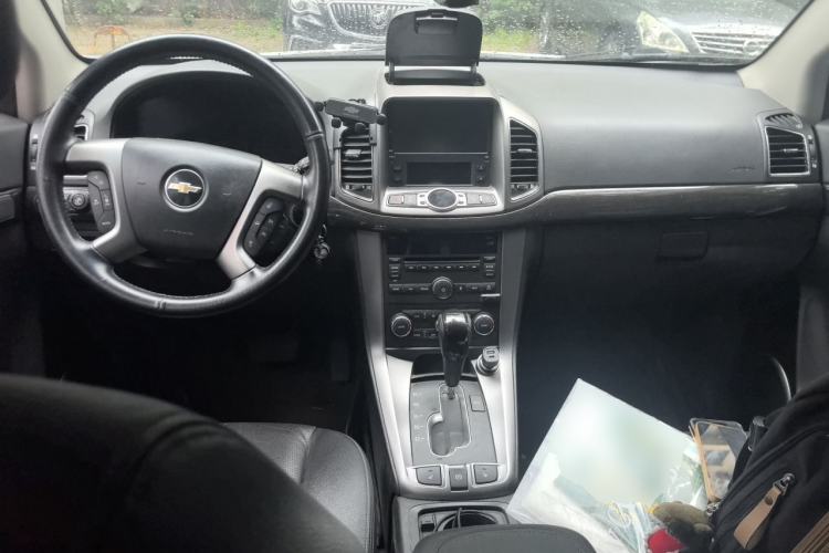 Used Chevrolet Captiva 2014 2.4L 4x4 Flagship Edition 7 Seats Center Console