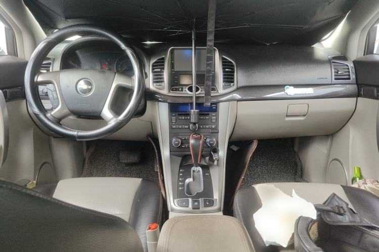 Used Chevrolet Captiva 2014 2.4L 4x4 Luxury Edition 5 Seats Center Console